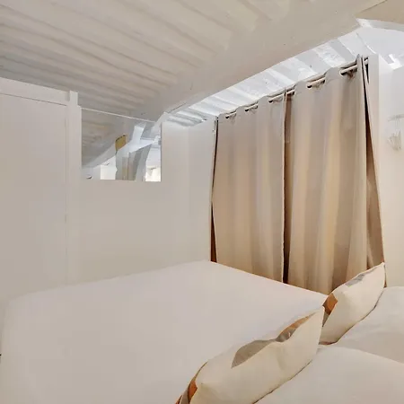 Magnificent -2br-4p- Le Marais * Parigi