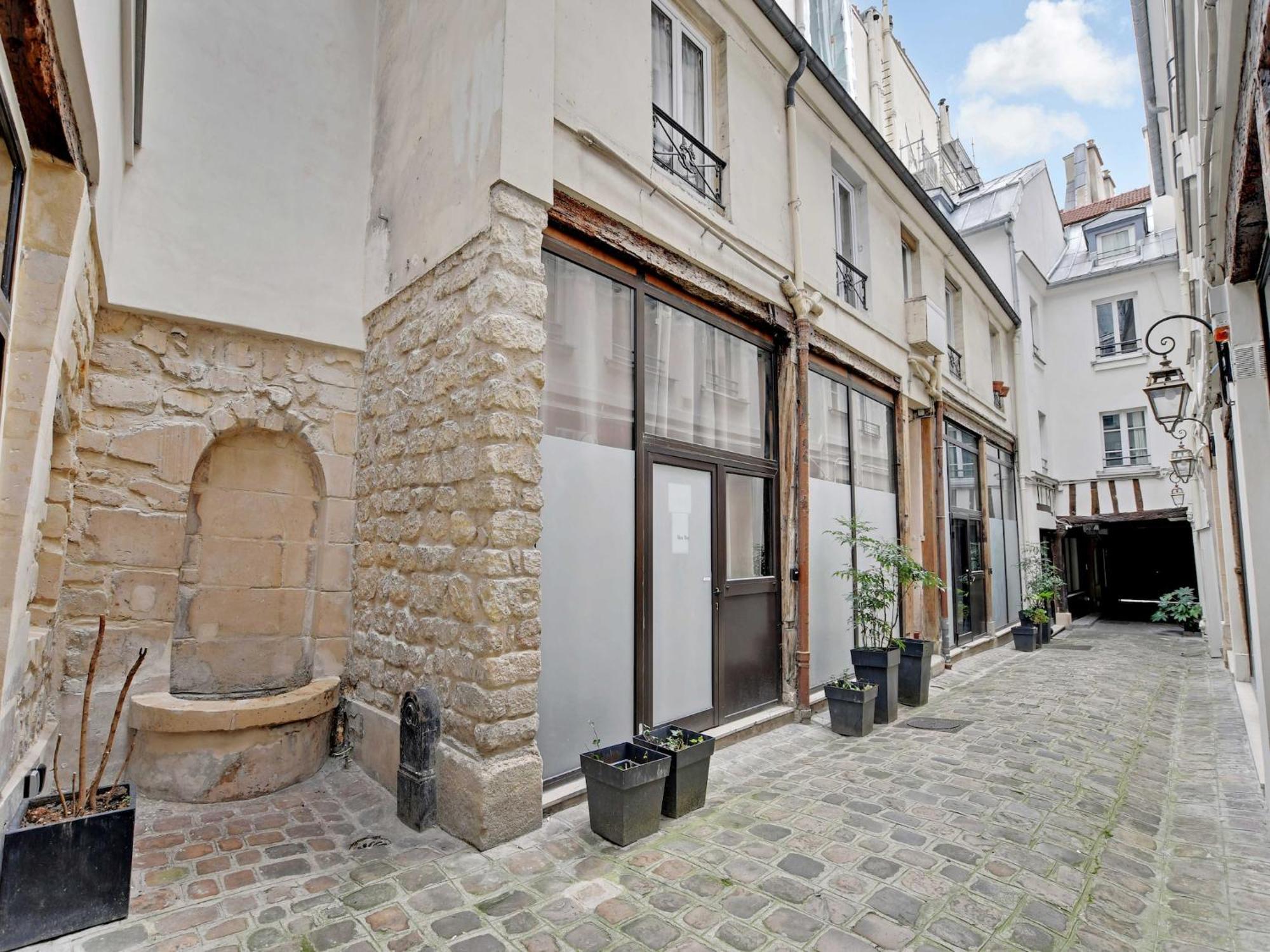 Magnificent -2br-4p- Le Marais Appartamento
