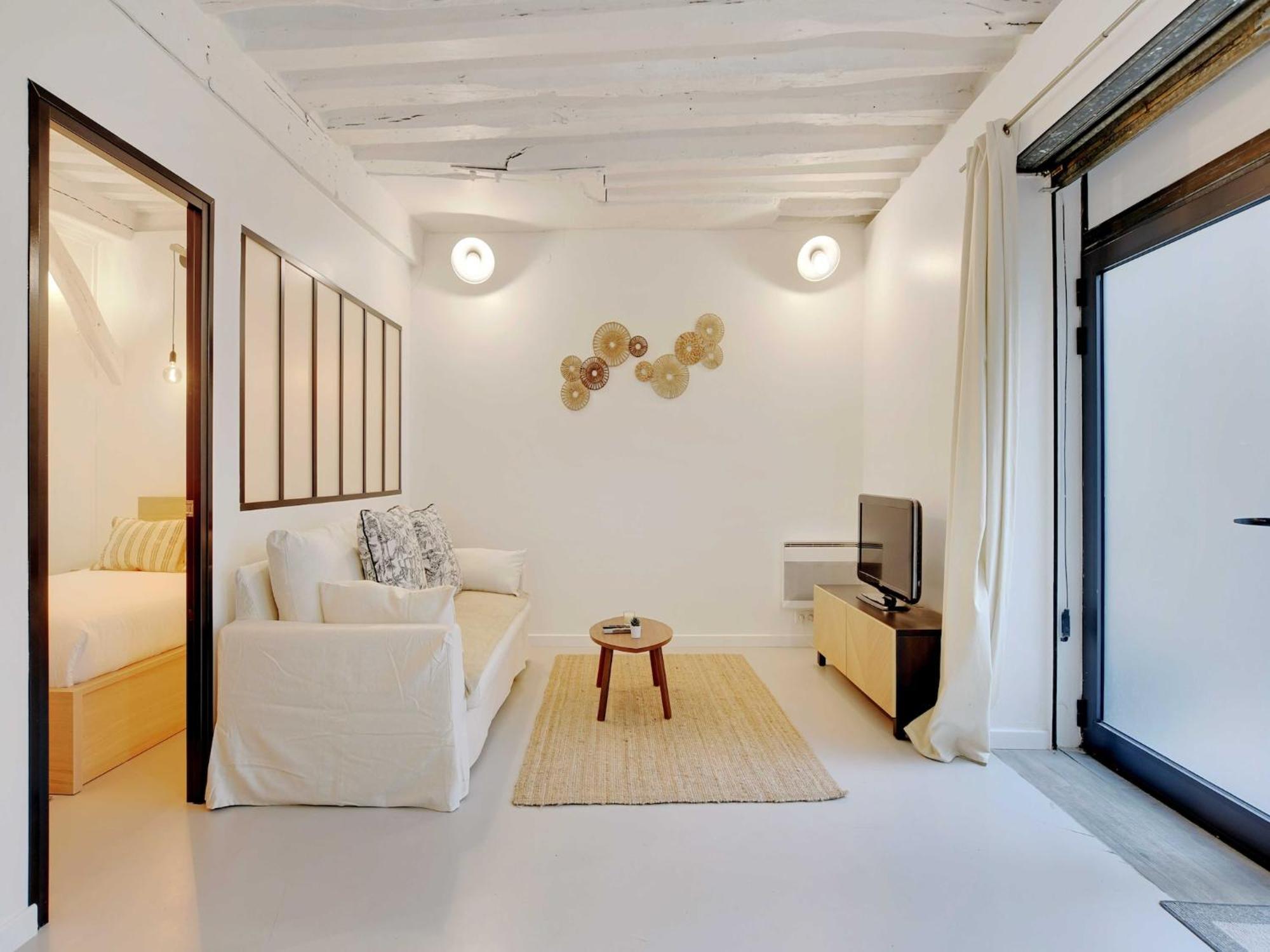 Magnificent -2br-4p- Le Marais Parigi