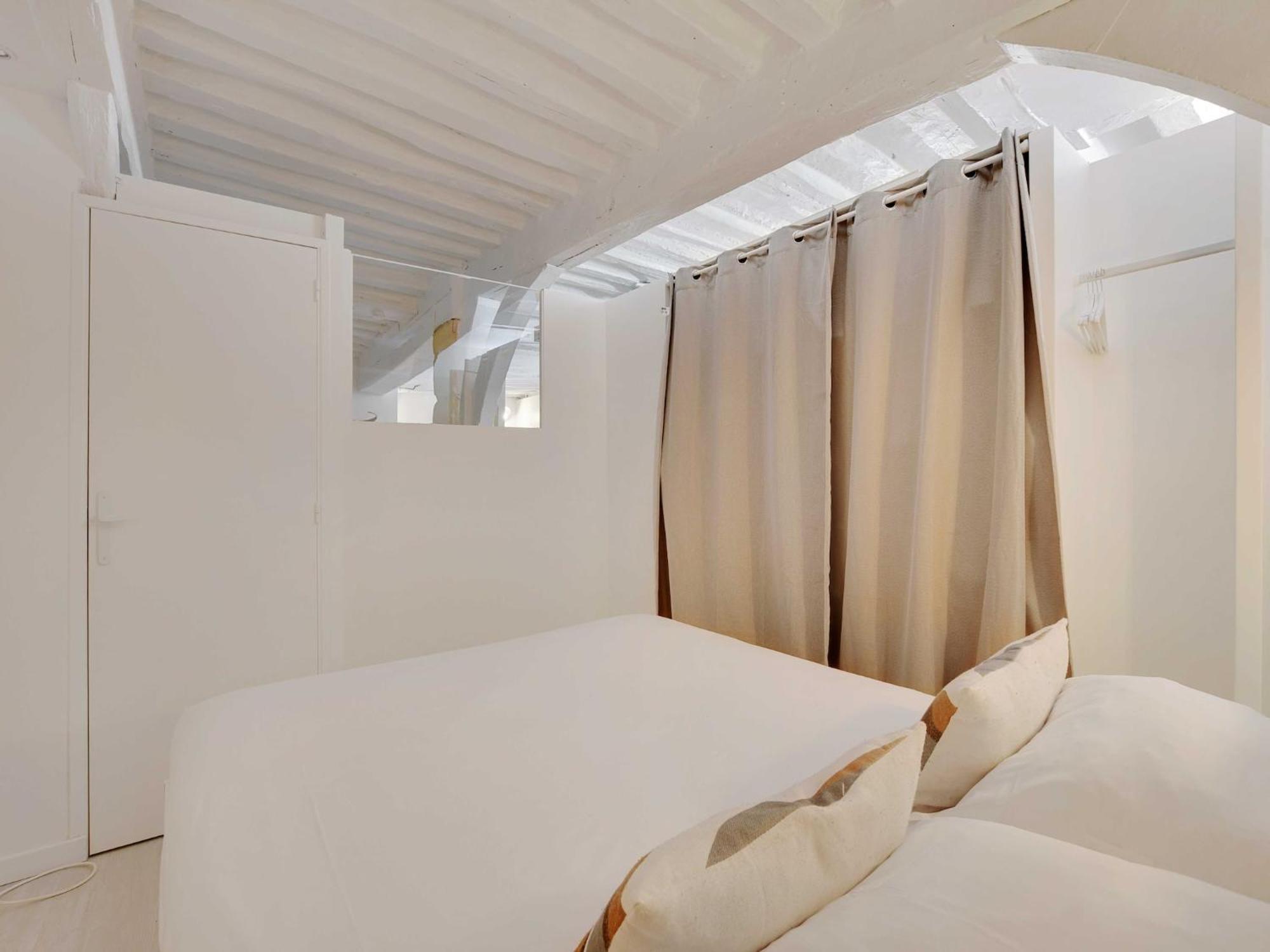 Magnificent -2br-4p- Le Marais * Paris